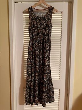 Natural Life Sleeveless Green Floral Maxi Dress